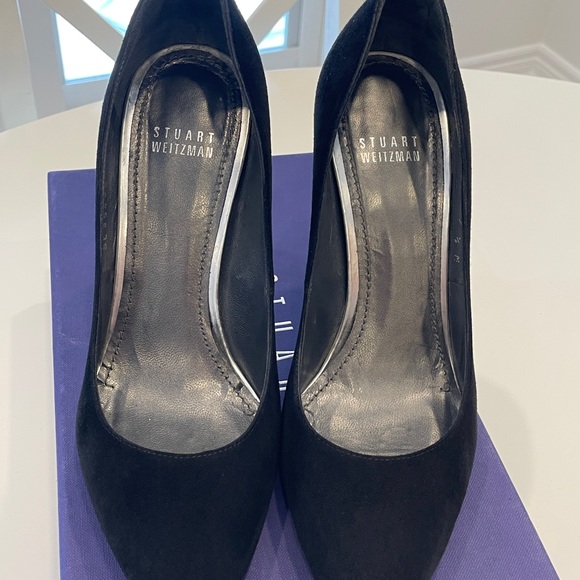 Stuart Weitzman Black Suede Heels in size 7.5 - Picture 9 of 11